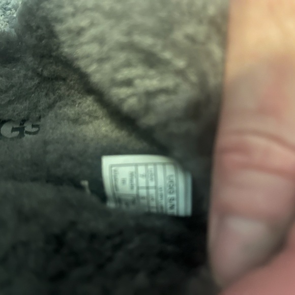 Ladies Black UGG scuffette ll slippers size 7 - Picture 2 of 4